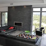 Magnifique Avec Piscine Chauffee, Vue Et Montage