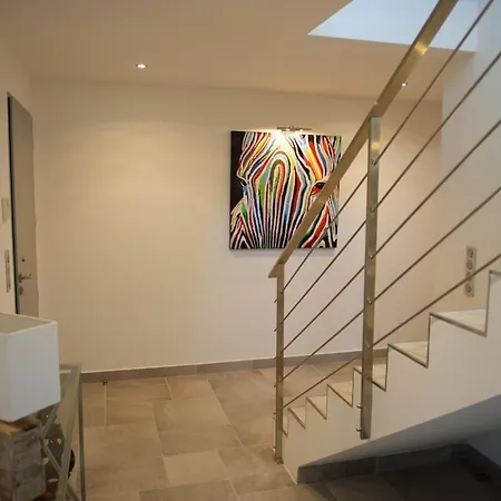 Magnifique Avec Piscine Chauffée, Vue Et Montage *