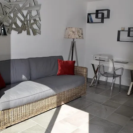 Magnifique Avec Piscine Chauffée, Vue Et Montage Villa