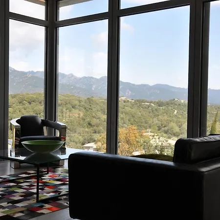 Villa Magnifique Avec Piscine Chauffée, Vue Et Montage