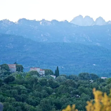 Villa Magnifique Avec Piscine Chauffée, Vue Et Montage *