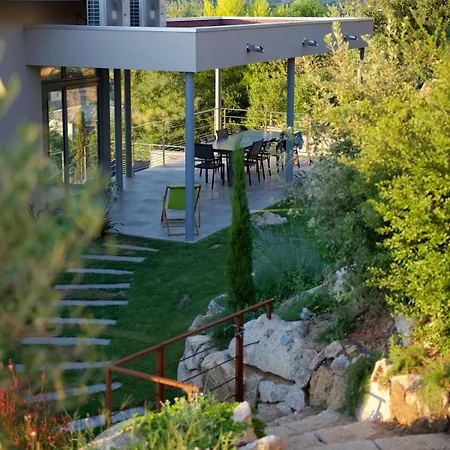 Villa Magnifique Avec Piscine Chauffée, Vue Et Montage