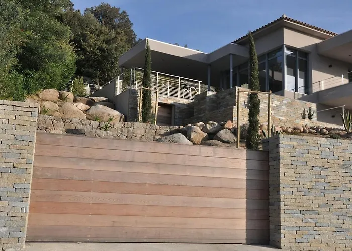 Magnifique Avec Piscine Chauffee, Vue Et Montage * Porto-Vecchio (Corsica)