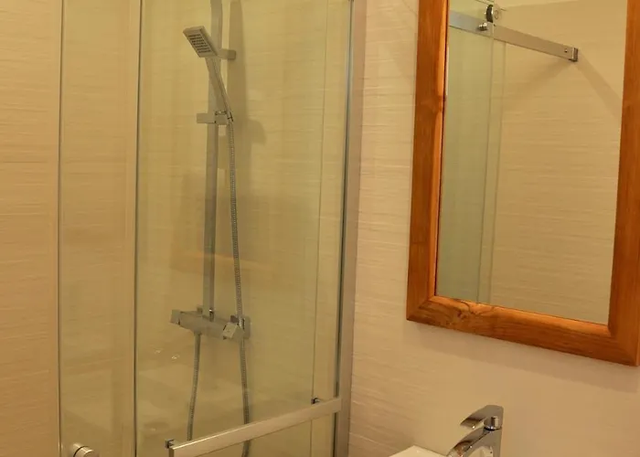 Magnifique Avec Piscine Chauffee, Vue Et Montage *