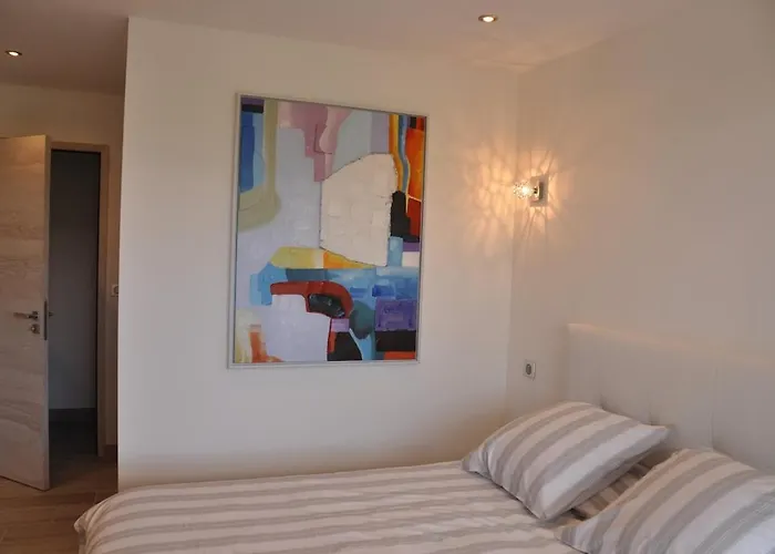 Magnifique Avec Piscine Chauffee, Vue Et Montage Villa *