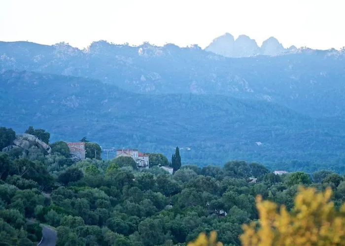 Villa Magnifique Avec Piscine Chauffee, Vue Et Montage *